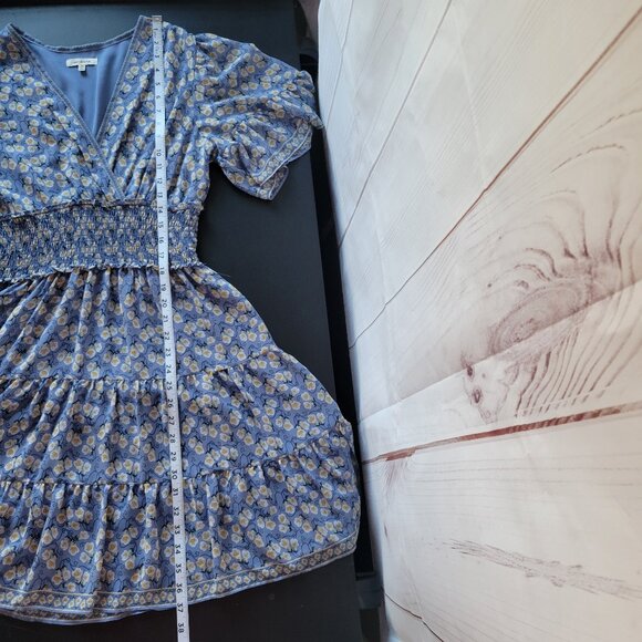 Max Studio V-Neck Babydoll Midi Dress, M, Light Blue Floral, Bell Short Sleeve - Picture 9 of 9